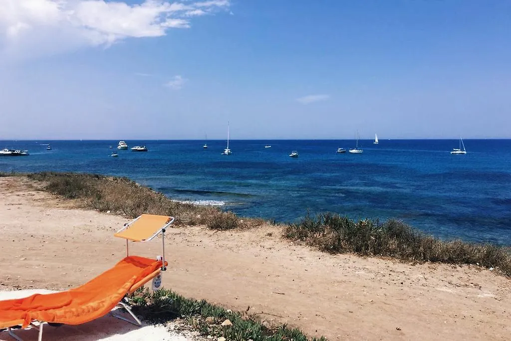別荘 ホテルCasette Dei Pescatori Portopalo Di Capo Passero
